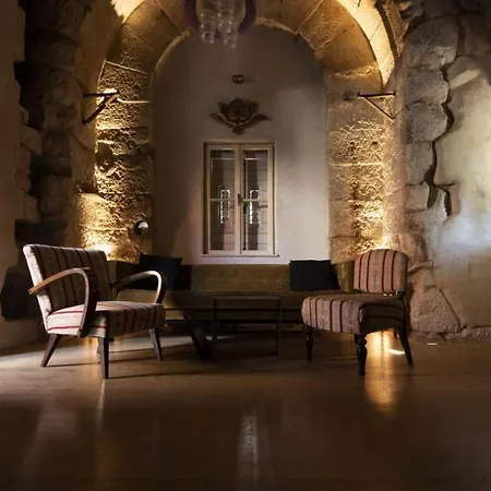 La Divine- Captured By History Inside Palace Loft *