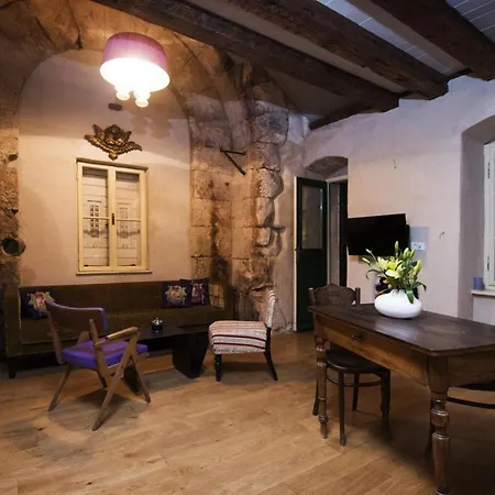 La Divine- Captured By History Inside Palace Loft * Split